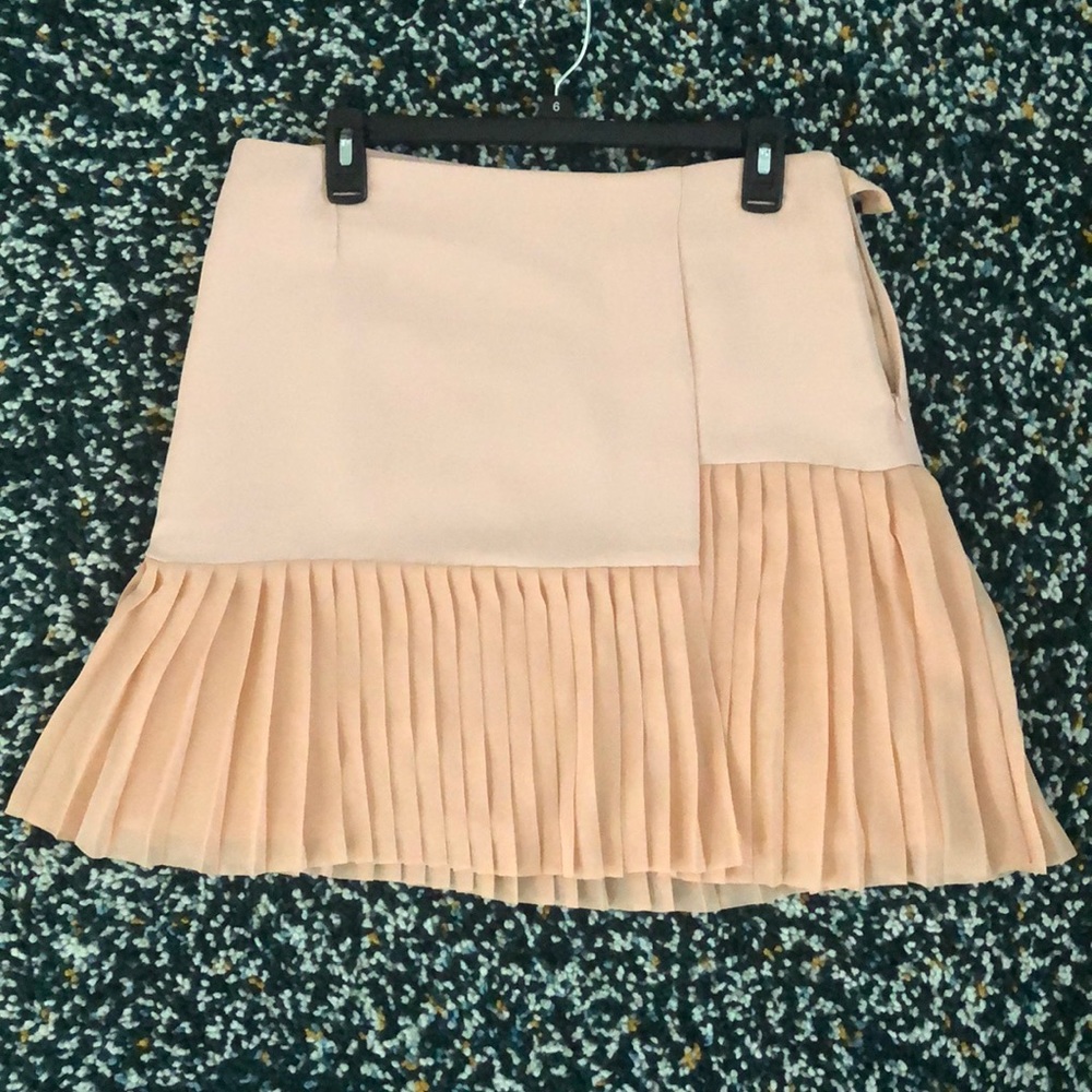 Women’s skirt